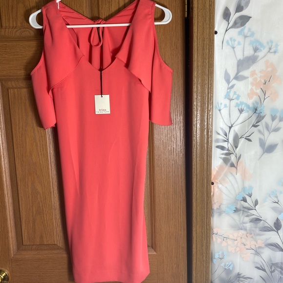 NWT Trina Turk pink ruffle v-neck open back cold shoulder mini dress - Picture 3 of 8
